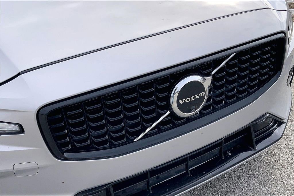Used 2024 Volvo S60 B5 Plus image 24