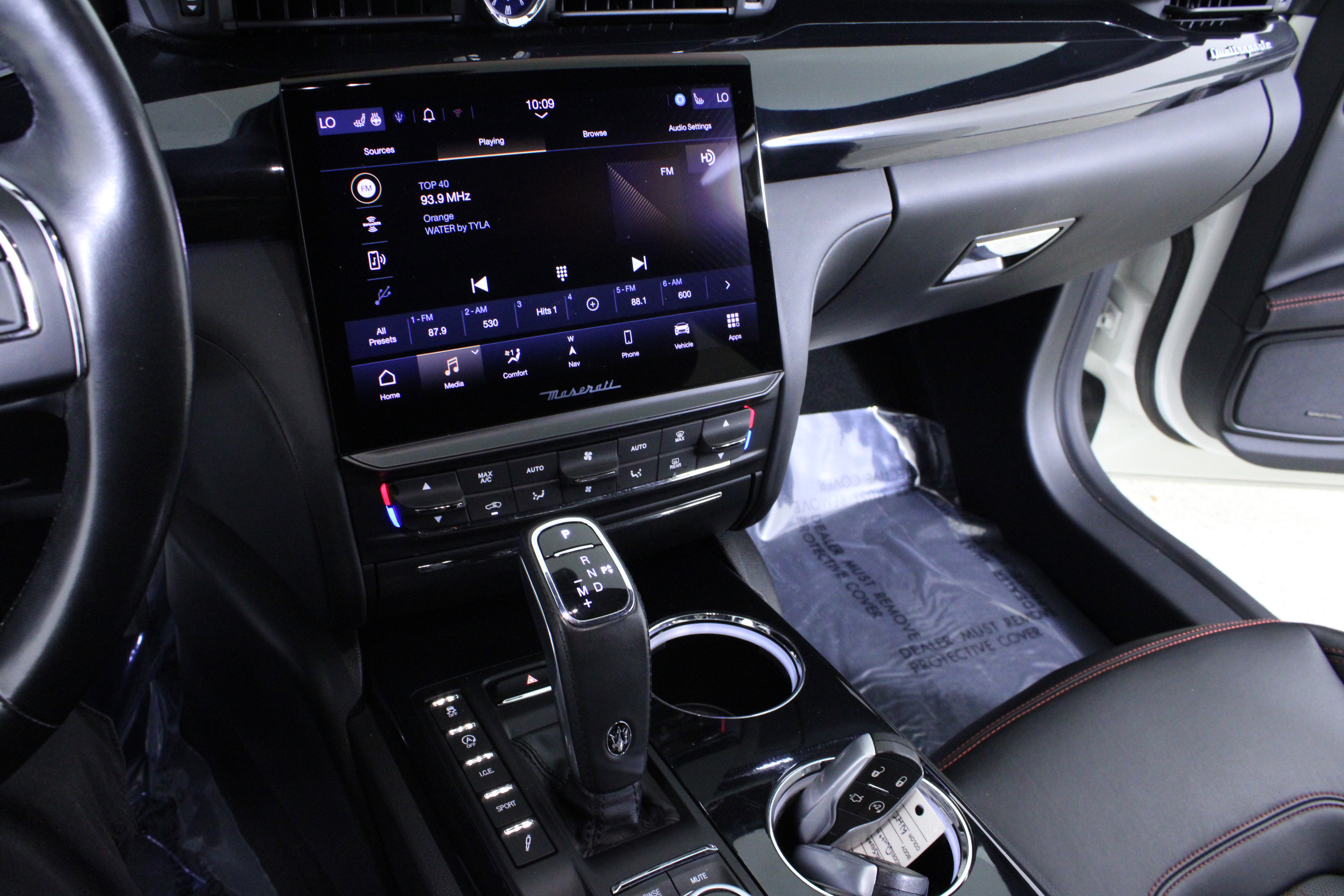 Used 2021 Maserati Quattroporte S image 26