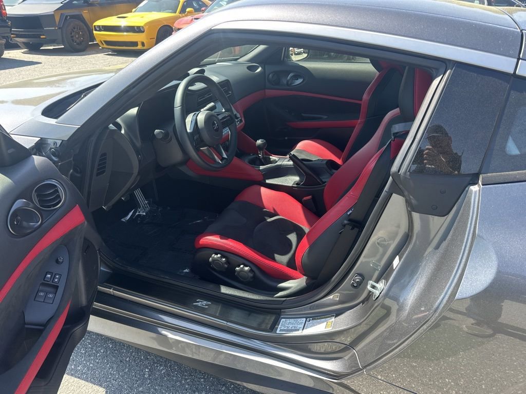 Used 2024 Nissan Z Performance w/ Floor Mat Package image 9