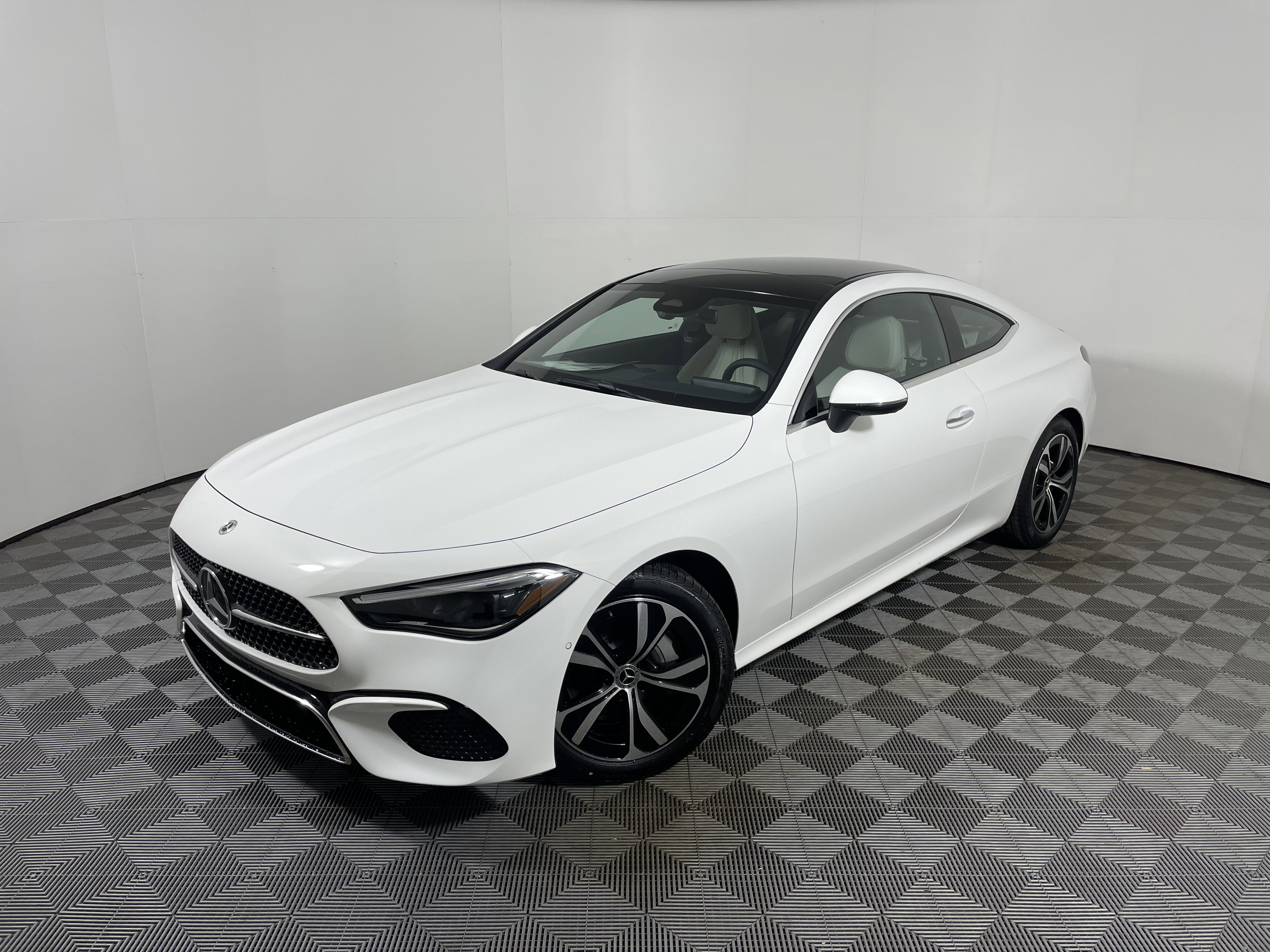 New 2026 Mercedes-Benz CLE 300 4MATIC Coupe image 1