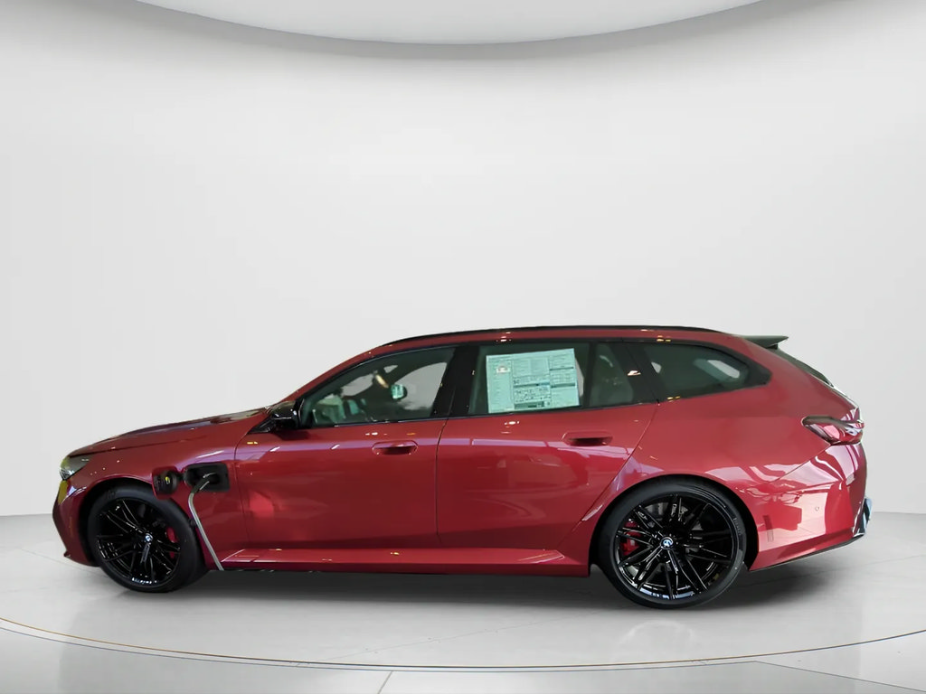 New 2026 BMW M5 Touring AWD/4WD image 8