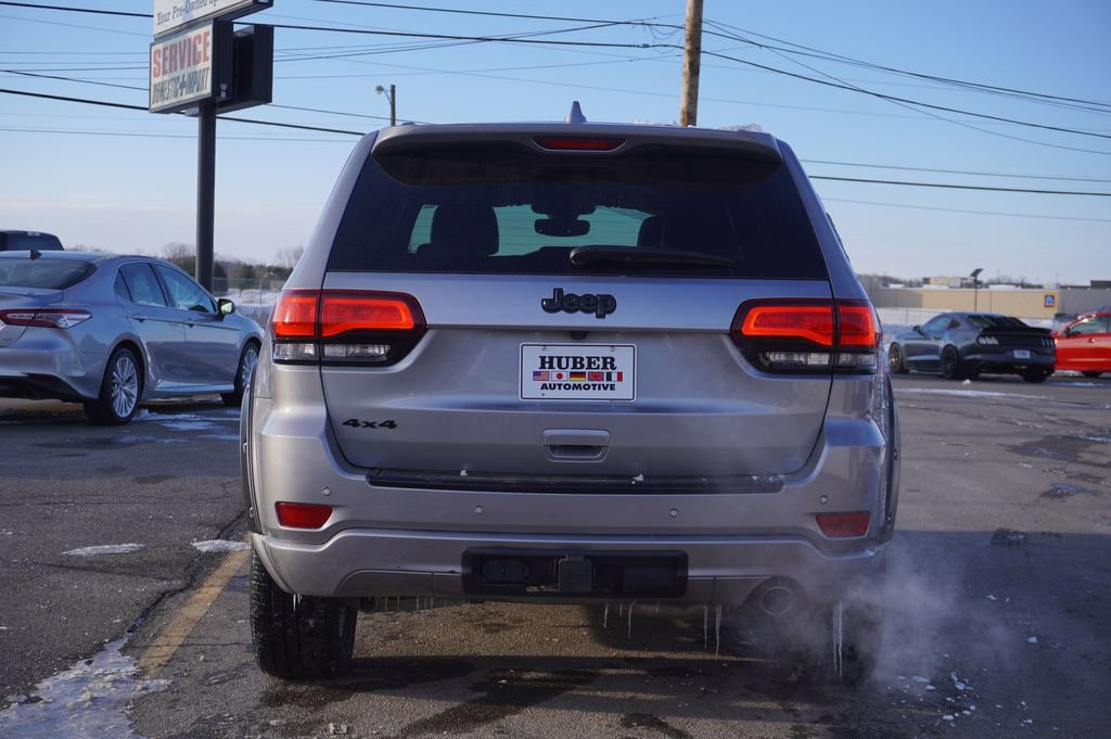 Used 2017 Jeep Grand Cherokee Altitude image 6