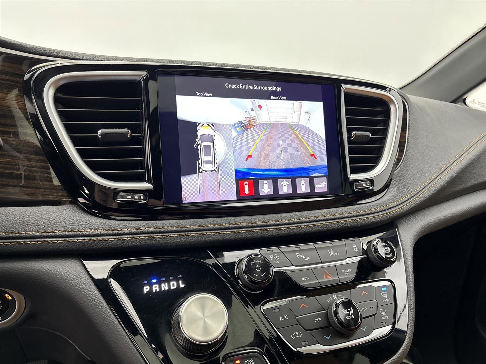 Used 2021 Chrysler Pacifica Pinnacle image 30