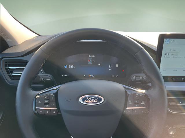 Used 2025 Ford Escape Platinum image 15
