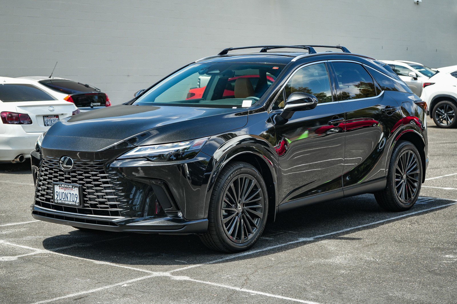 Used 2025 Lexus RX 350h w/ Convenience Package AWD/4WD image 3