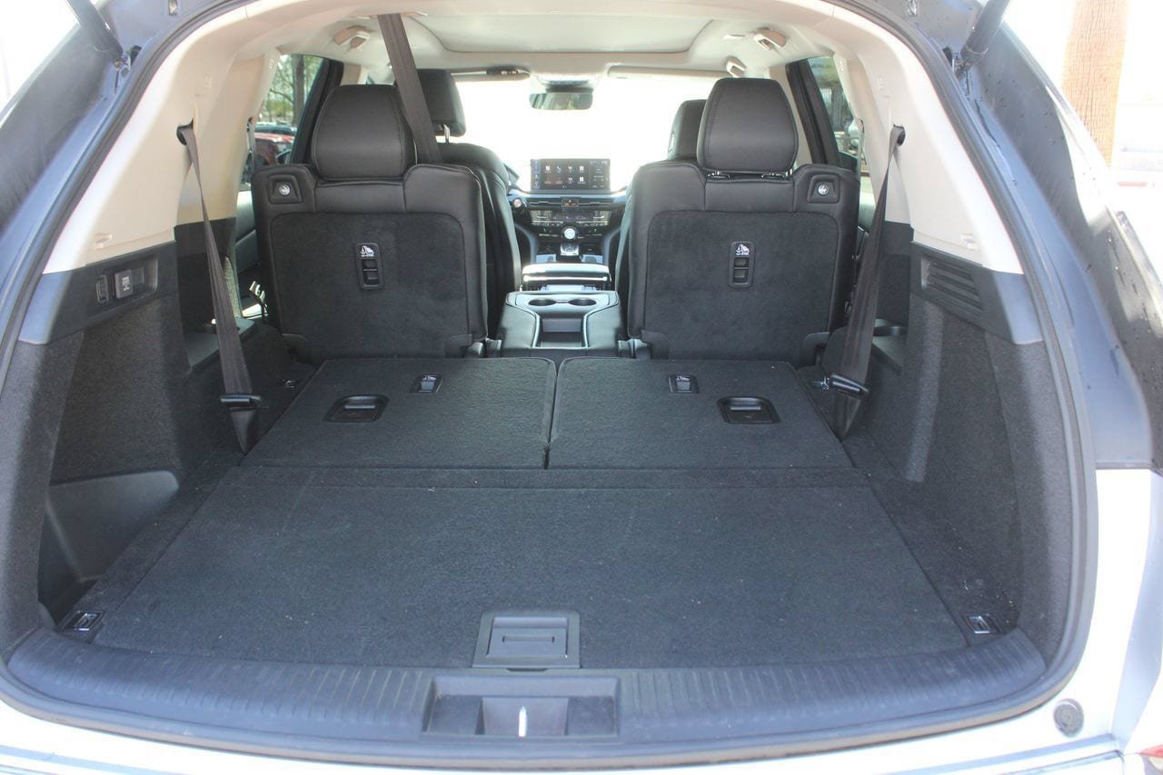 Used 2026 Acura MDX FWD image 16