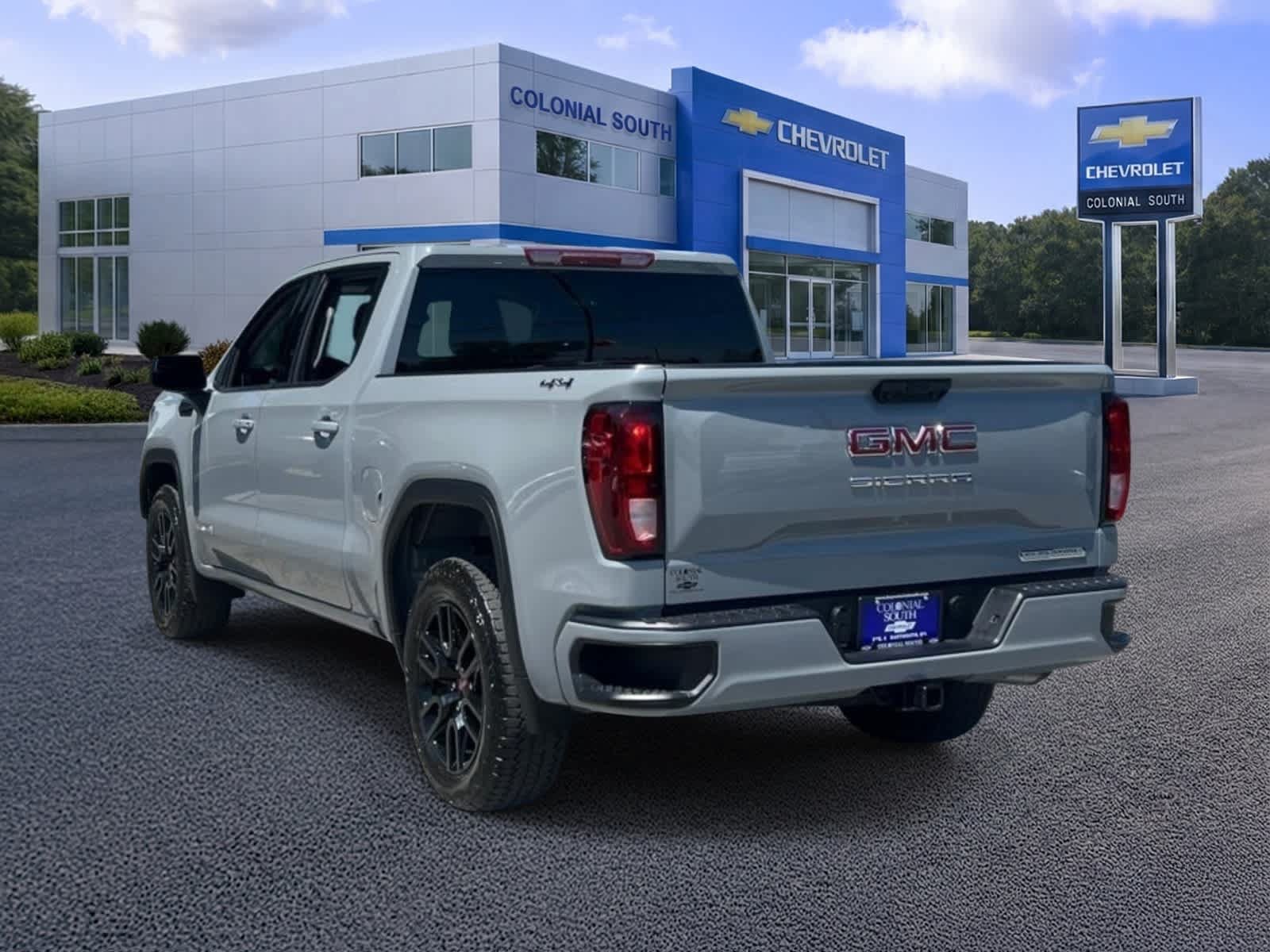 Certified 2024 GMC Sierra 1500 Elevation AWD/4WD image 4