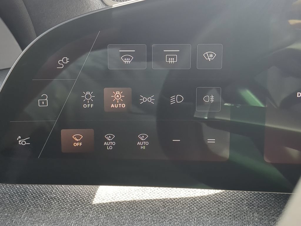 Used 2024 Lucid Air Touring AWD/4WD image 28