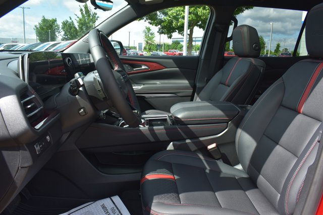 New 2026 Chevrolet Traverse RS w/ LPO, Floor Liner Package FWD image 15