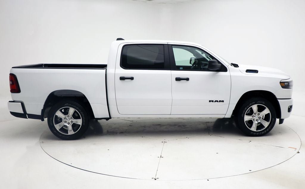 Used 2025 RAM 1500 Tradesman AWD/4WD image 3