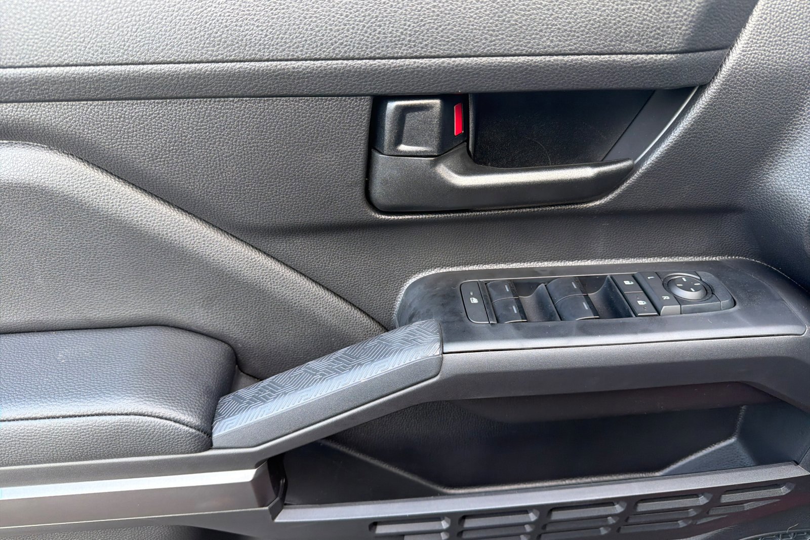 New 2026 Toyota Tacoma SR5 image 9