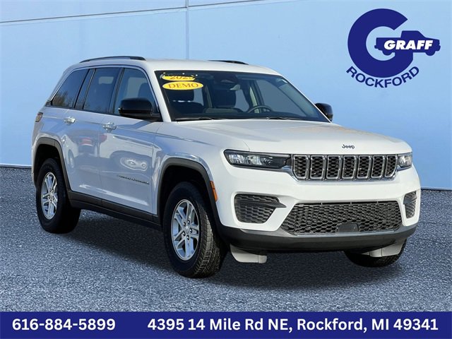 Used 2023 Jeep Grand Cherokee Laredo w/ Luxury Tech Group I