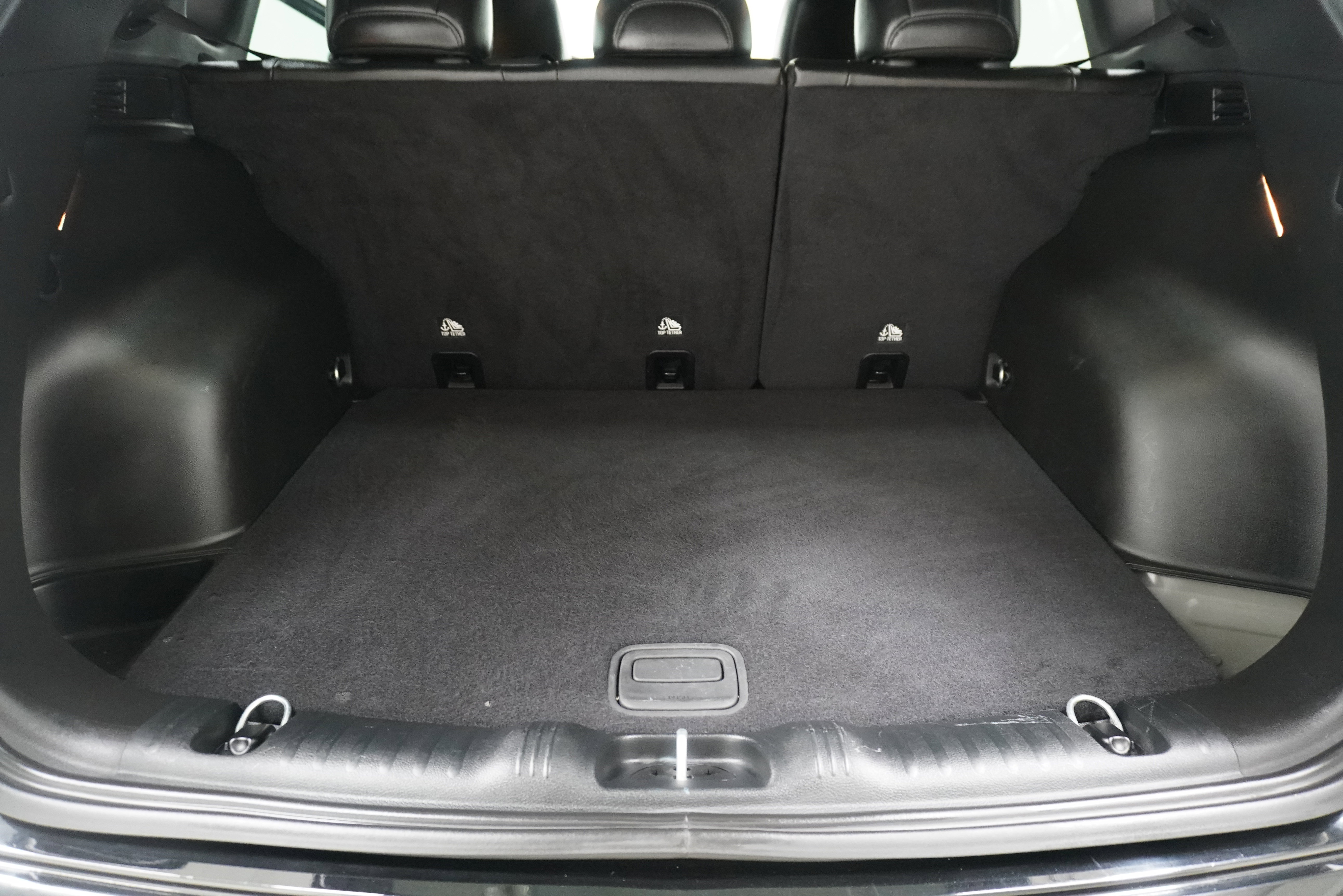 Used 2025 Jeep Compass Latitude image 21