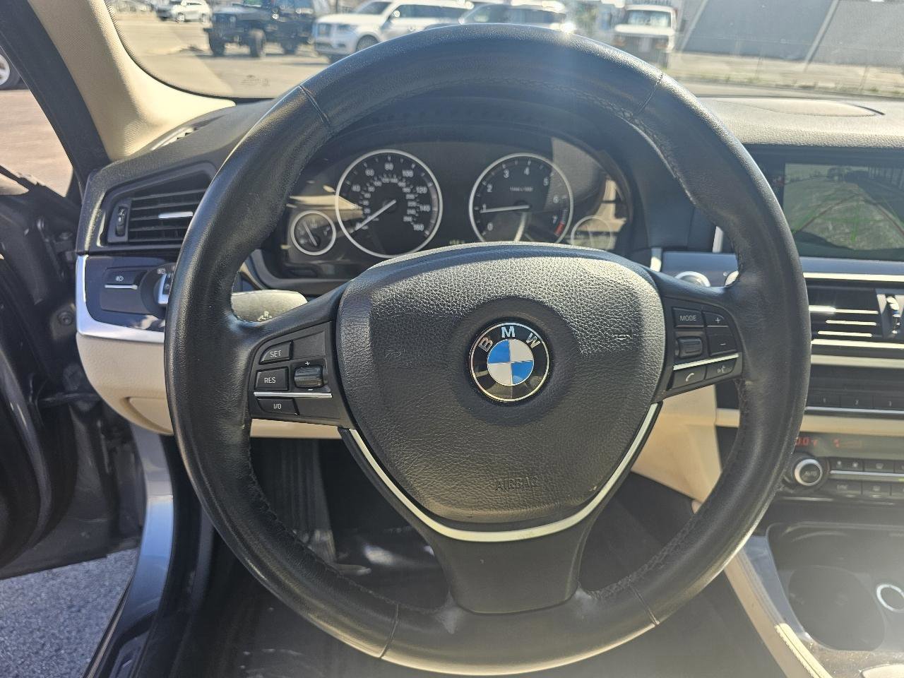 Used 2014 BMW 528i xDrive Sedan AWD/4WD image 14