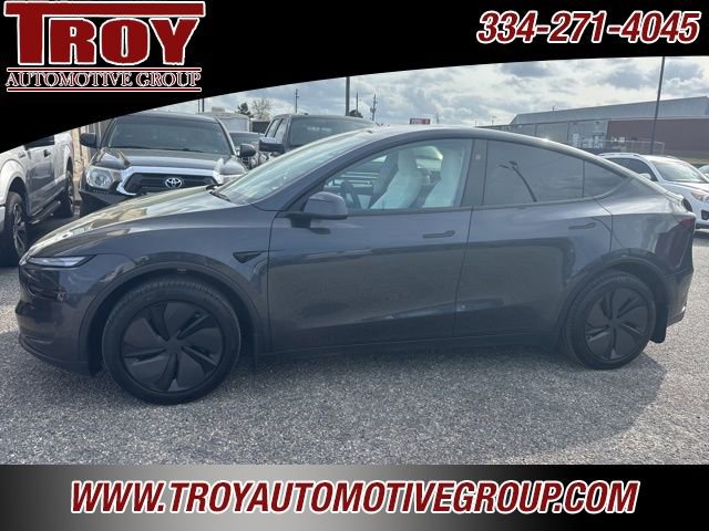 Used 2026 Tesla Model Y 2WD image 28