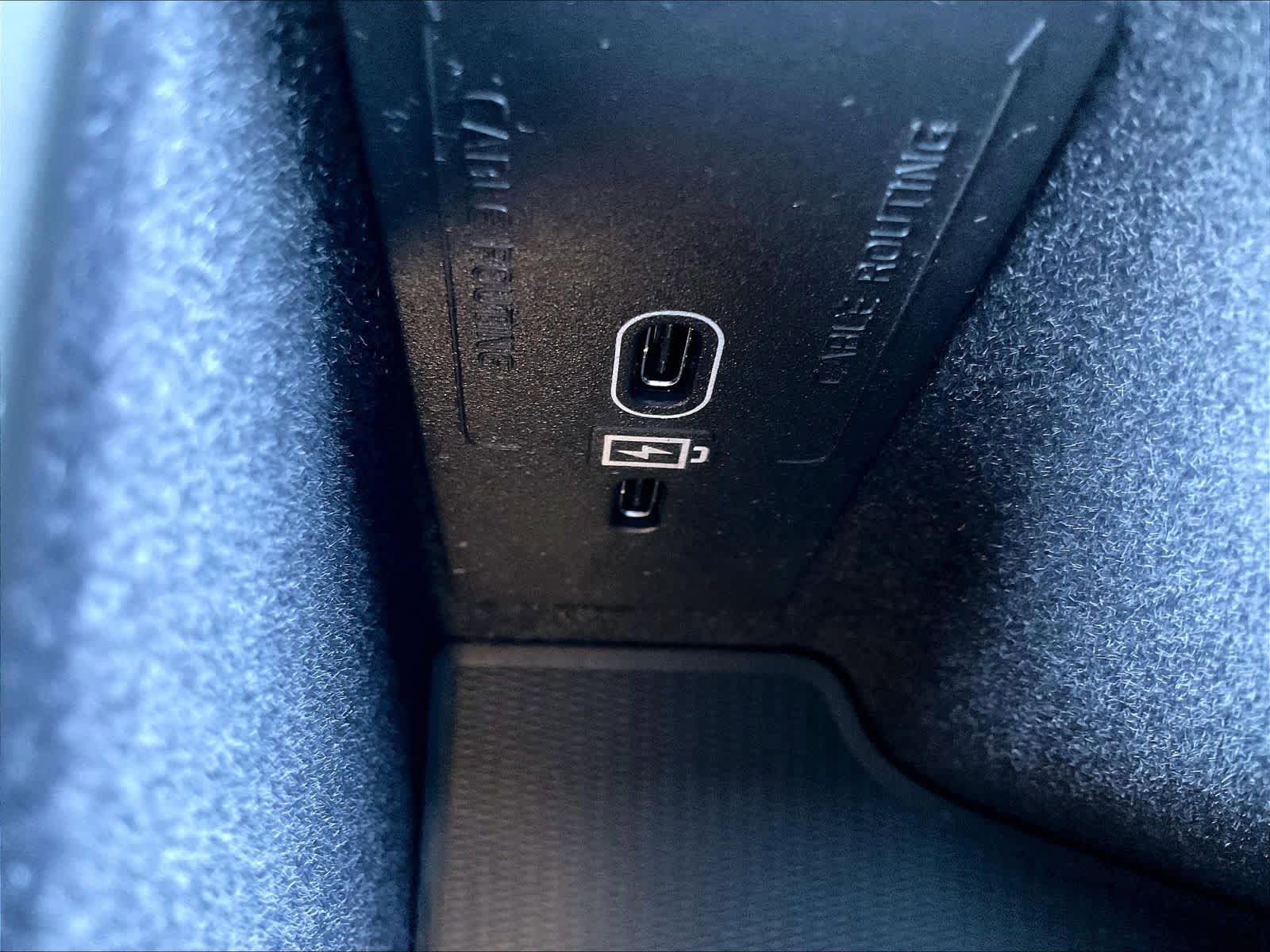 New 2026 Volvo XC60 T8 Ultra w/ Climate Package AWD/4WD image 23