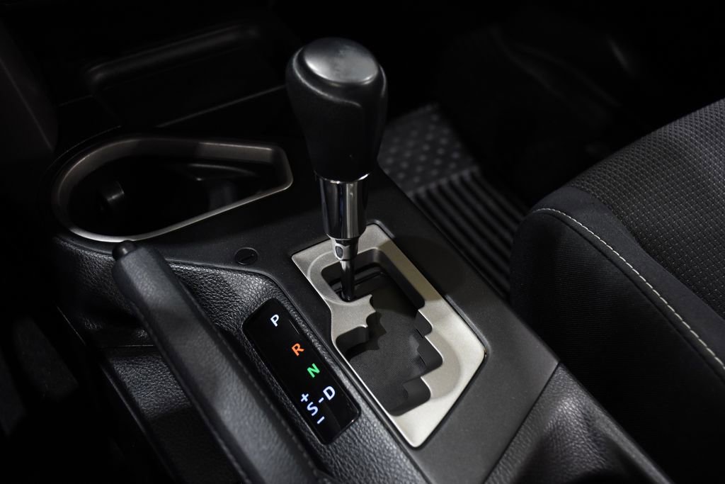 Used 2018 Toyota RAV4 XLE image 24