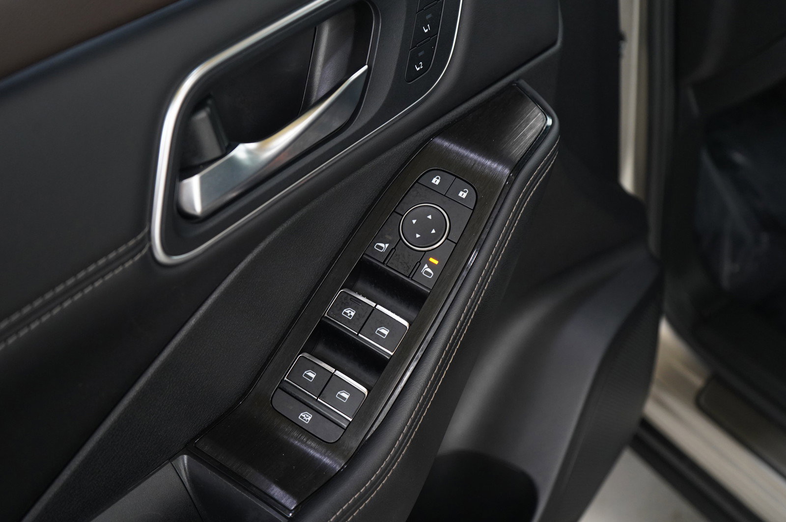 Used 2022 Nissan Rogue Platinum w/ Head-Up Display Package image 20