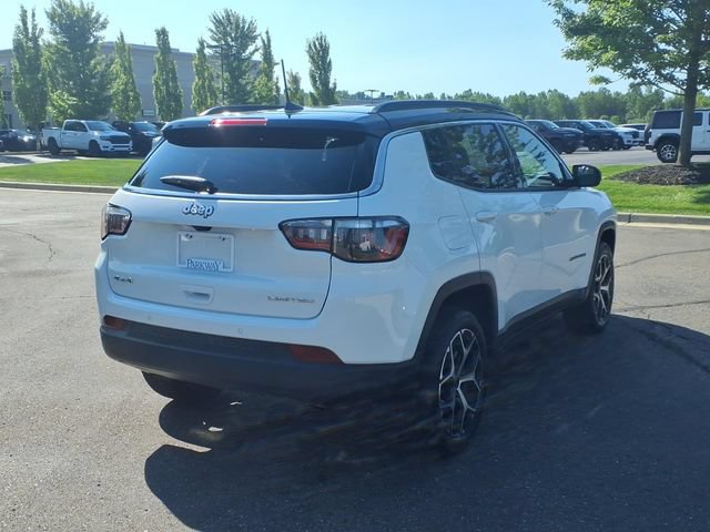 Used 2025 Jeep Compass Limited AWD/4WD image 4