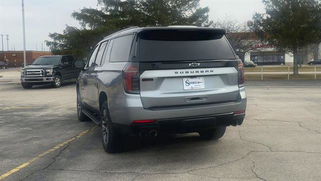 Used 2025 Chevrolet Suburban Z71 AWD/4WD image 7