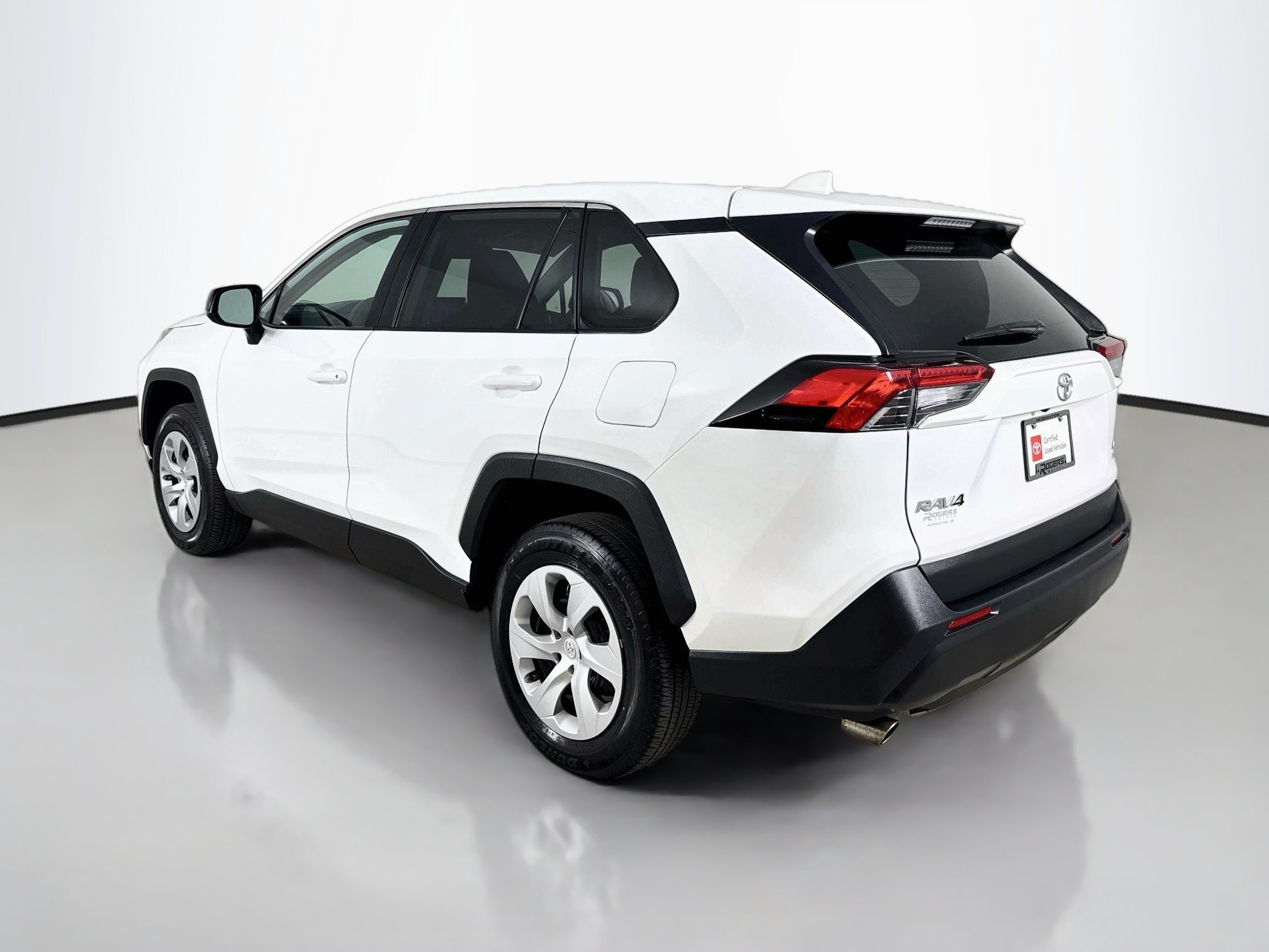 Certified 2025 Toyota RAV4 LE AWD/4WD image 6