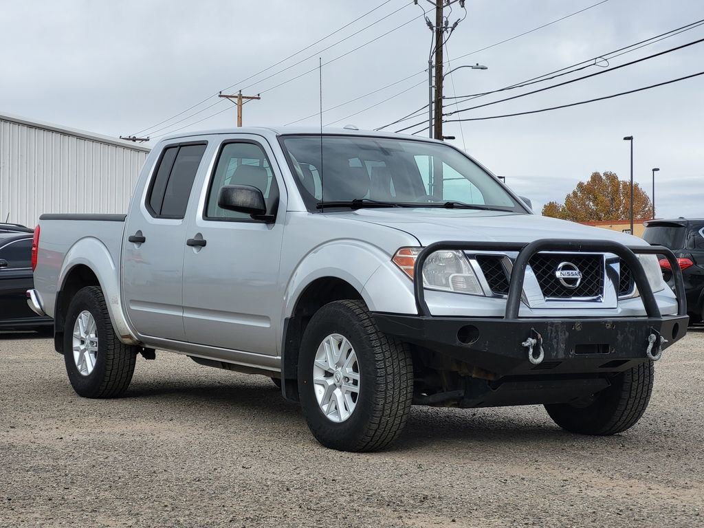 Used 2017 Nissan Frontier SV image 3