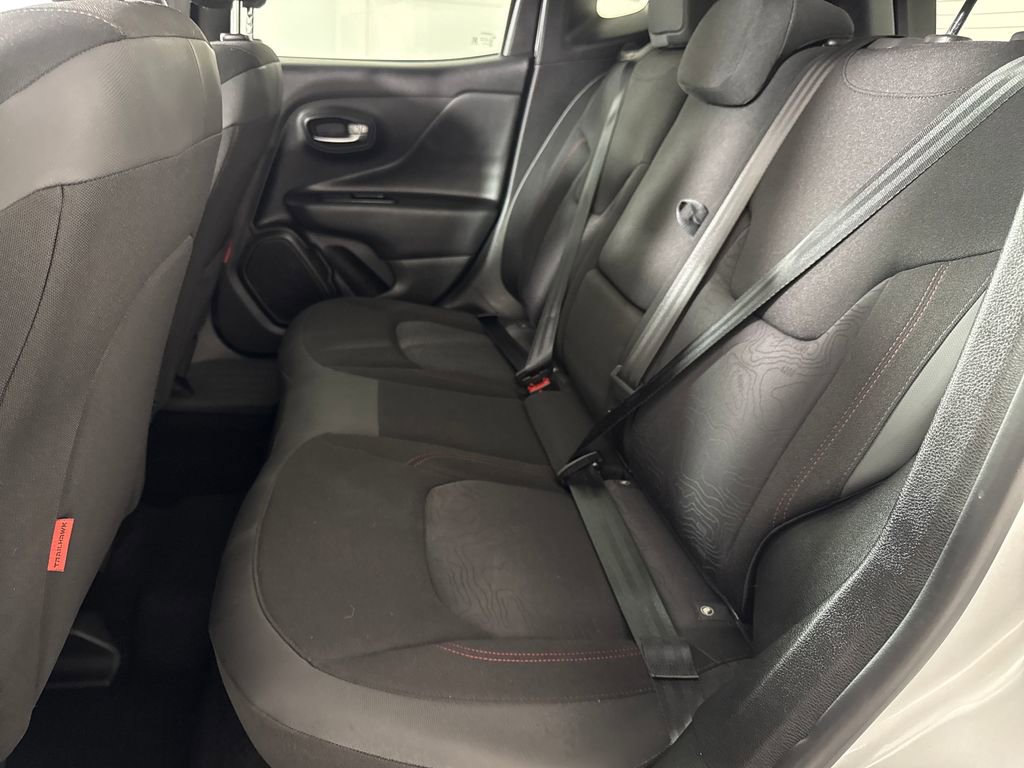 Used 2020 Jeep Renegade Trailhawk w/ Cold Weather Group AWD/4WD image 13