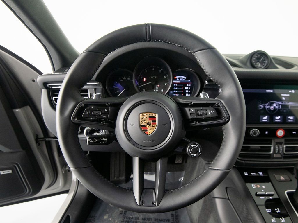 New 2026 Porsche Macan GTS image 18