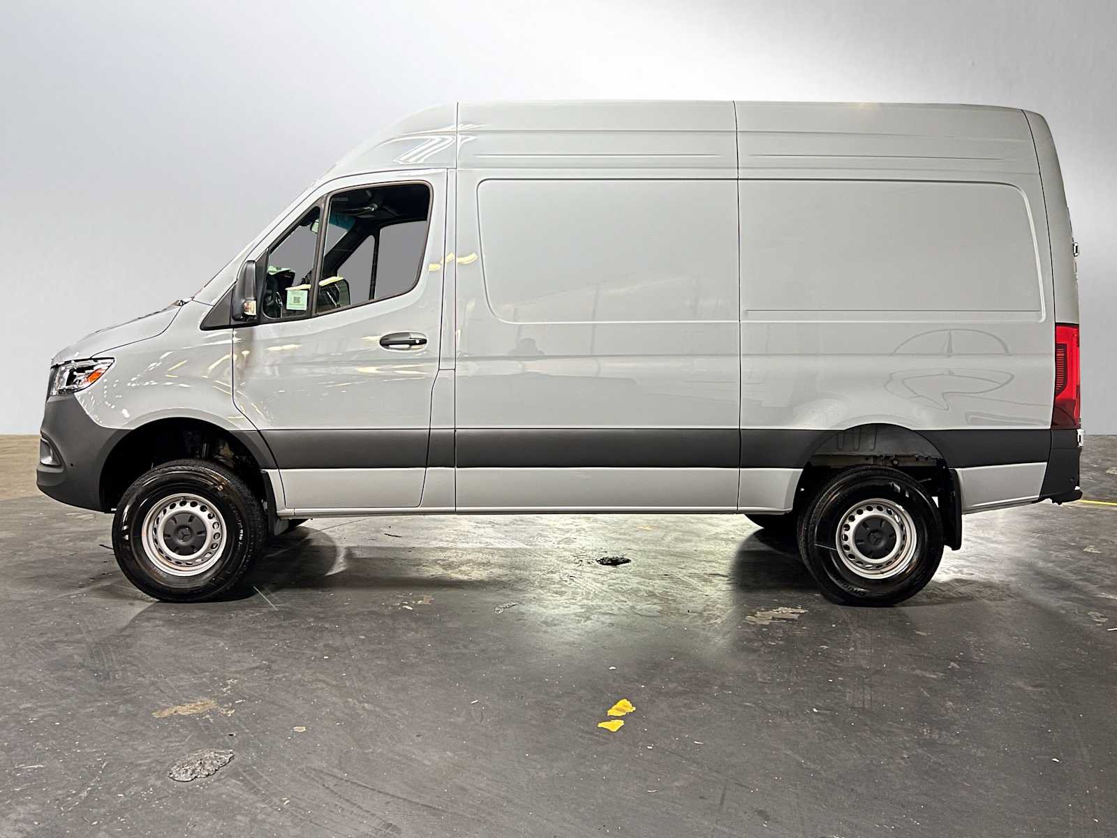 Used 2026 Mercedes-Benz Sprinter 2500 image 6