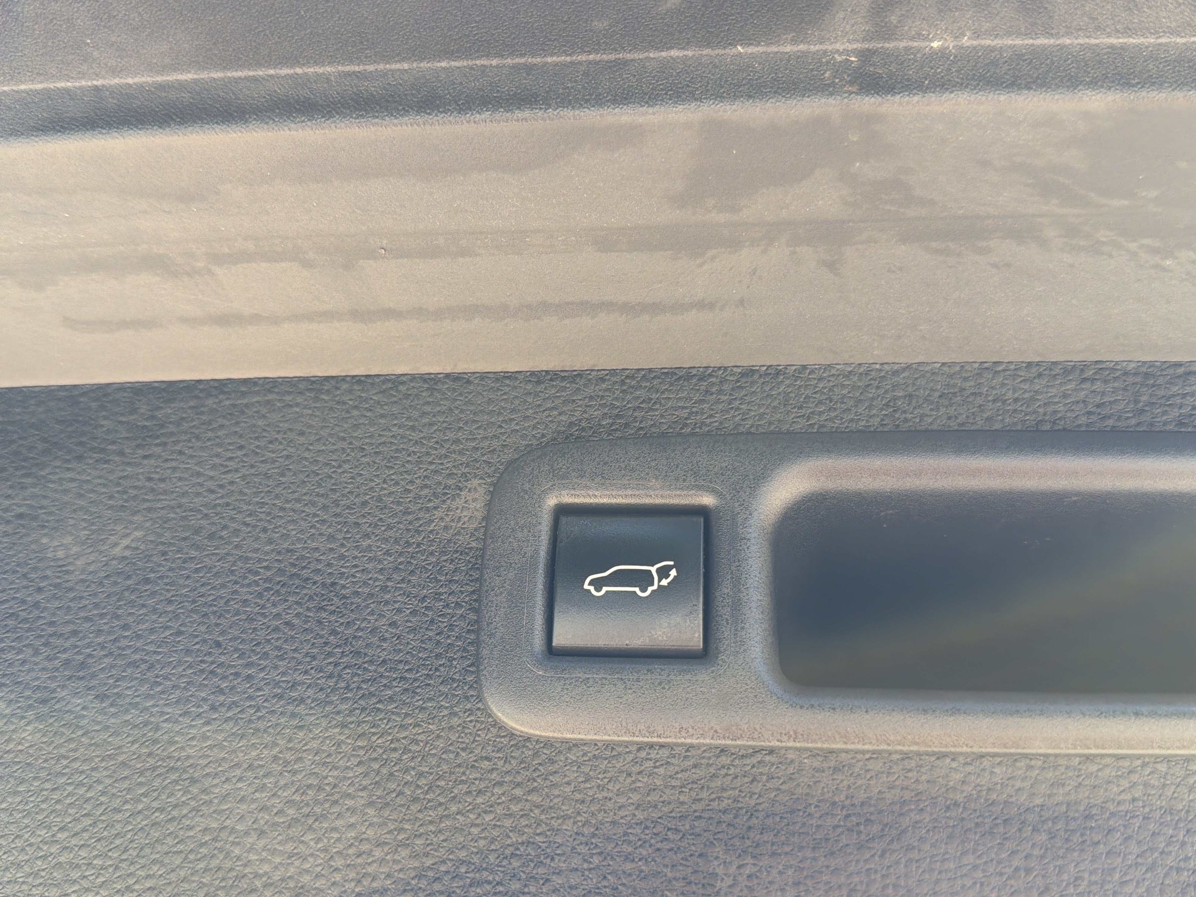 Used 2021 Toyota Highlander XSE AWD/4WD image 30