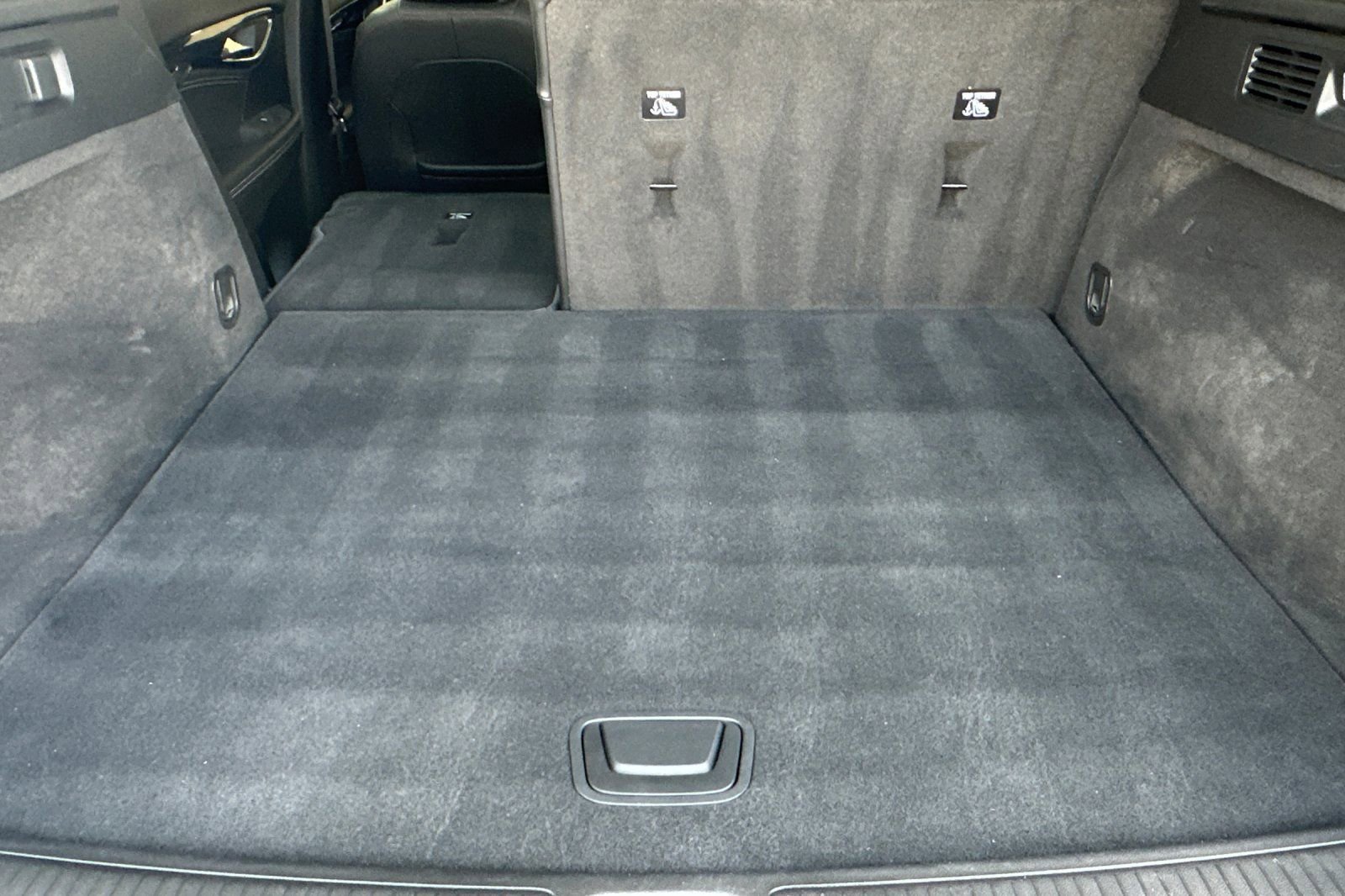 Certified 2023 Buick Envision Essence w/ Sport Touring Package image 16