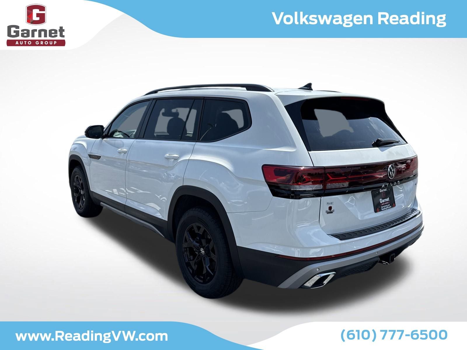 New 2025 Volkswagen Atlas Peak Edition SE image 3