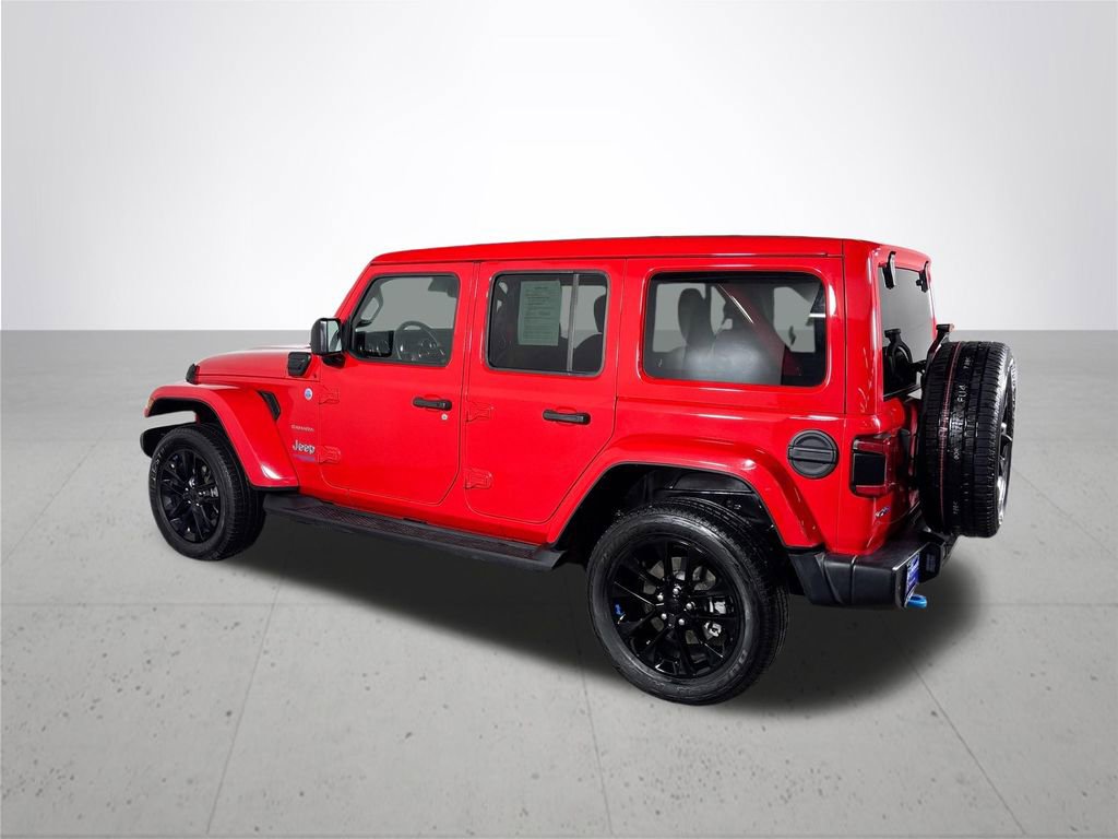 Used 2022 Jeep Wrangler Unlimited Sahara w/ Cold Weather Group image 8