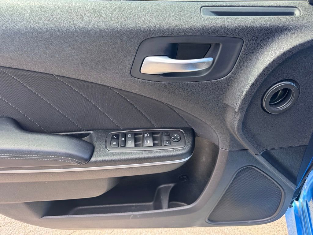 Used 2023 Dodge Charger GT w/ Technology Group image 9