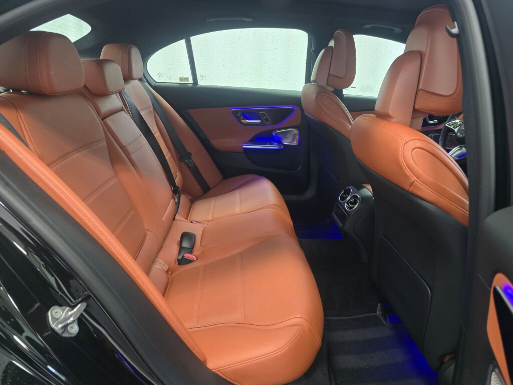 Used 2022 Mercedes-Benz C 300 4MATIC Sedan w/ Pinnacle Trim Package image 24