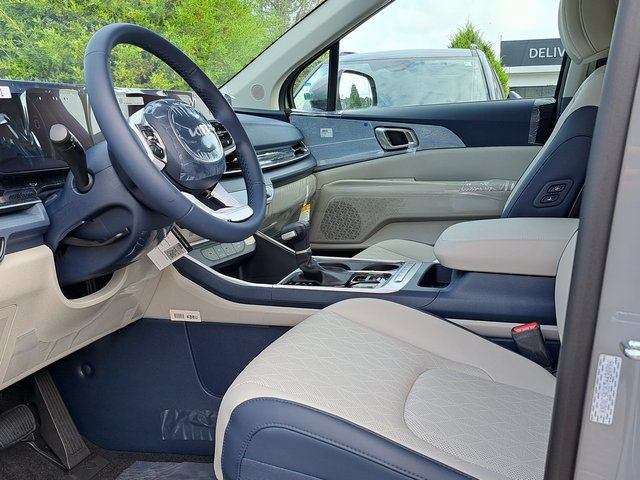 New 2026 Kia Carnival EX FWD image 12