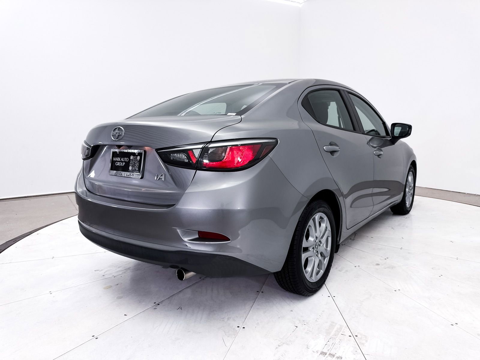 Used 2016 Scion iA image 17