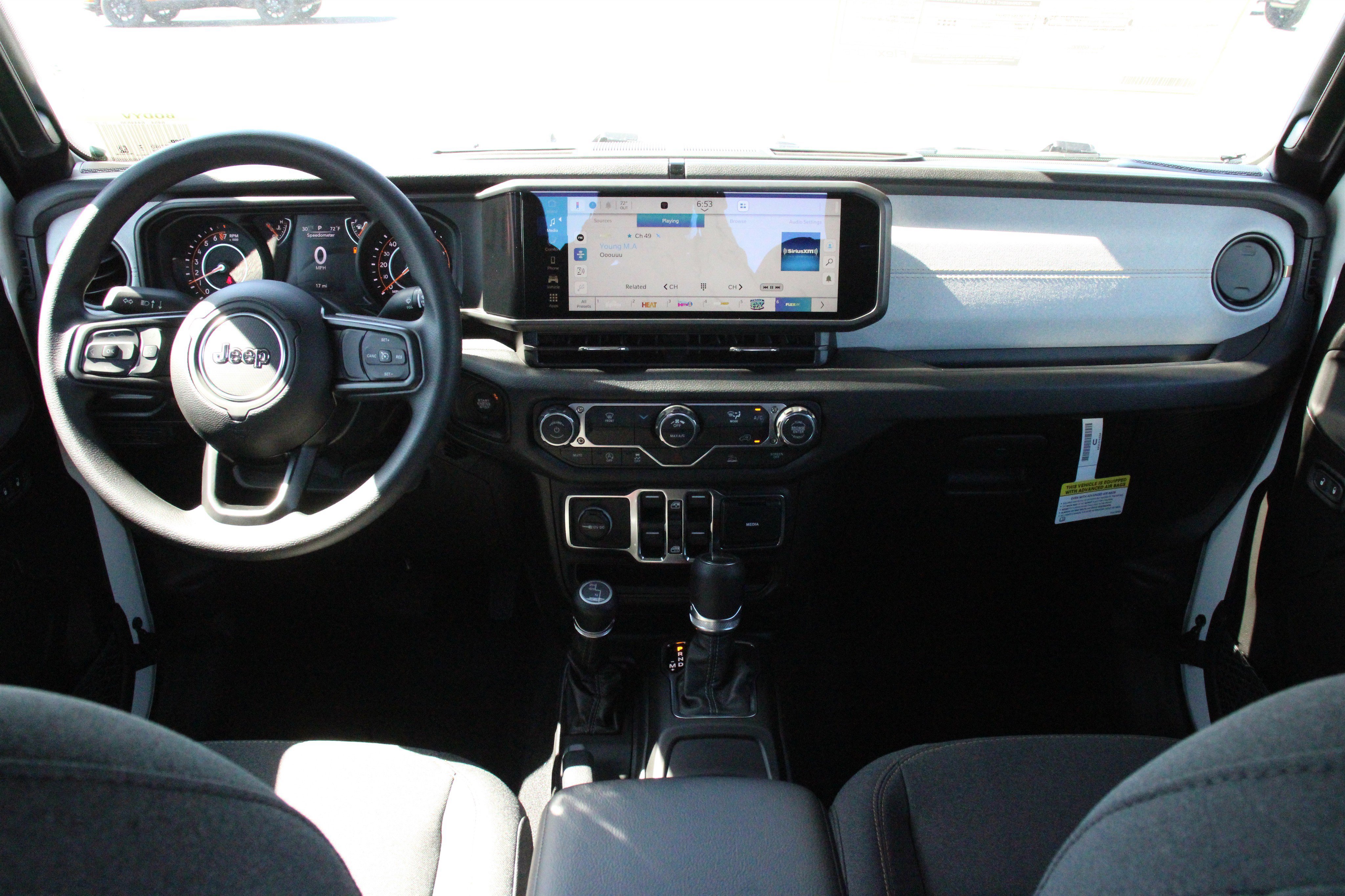 New 2026 Jeep Gladiator Sport AWD/4WD image 2