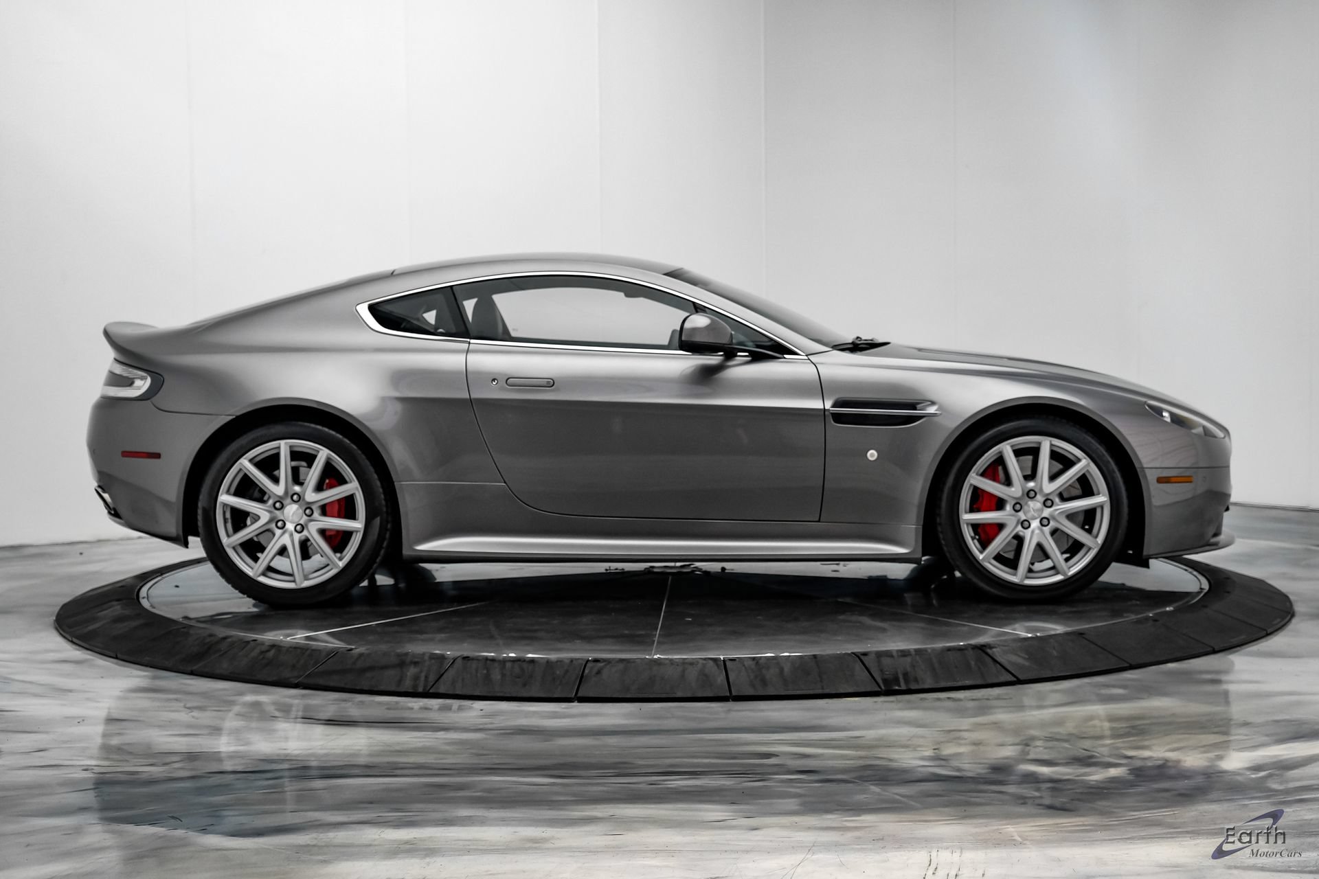Used 2014 Aston Martin V8 Vantage S RWD image 20