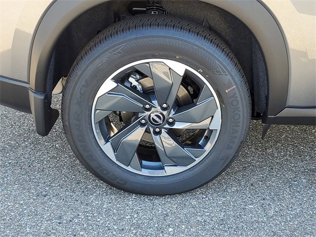 New 2026 Nissan Rogue SV w/ SV Premium Package image 5