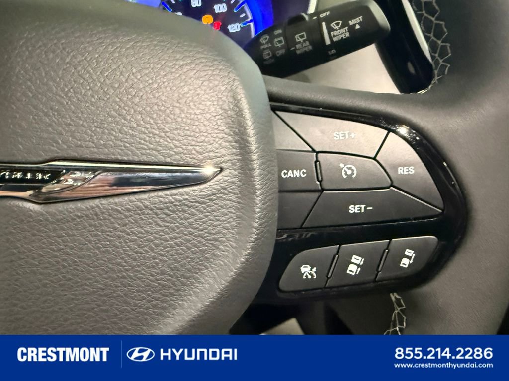 Used 2023 Chrysler Pacifica Limited w/ Uconnect Theater Family Group AWD/4WD image 29