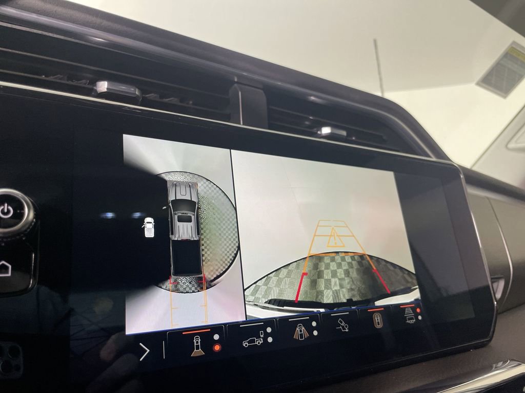 Used 2025 GMC Sierra 3500 Denali w/ Denali Reserve Package image 14