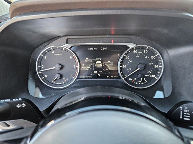 Used 2022 Nissan Rogue SV AWD/4WD image 16