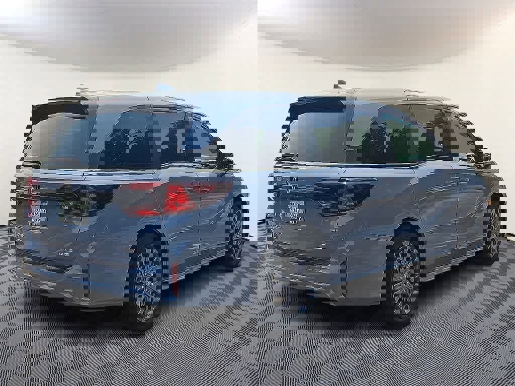 New 2026 Honda Odyssey Touring image 3