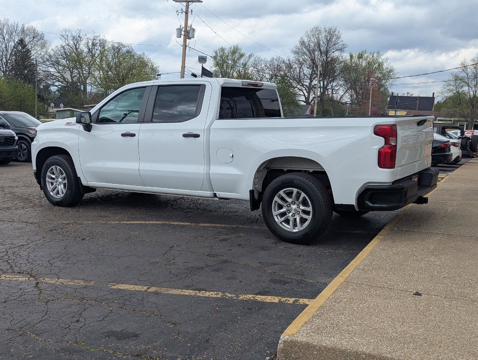 Used 2022 Chevrolet Silverado 1500 W/T w/ WT Value Package AWD/4WD image 7