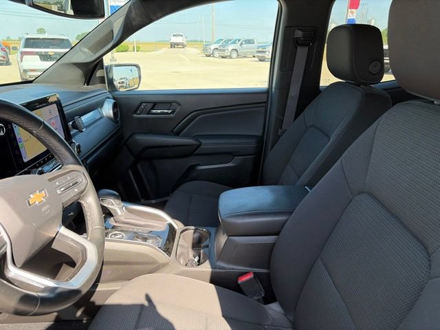 Used 2025 Chevrolet Colorado LT w/ Advanced Trailering Package AWD/4WD image 12