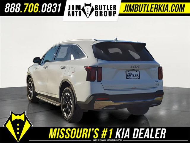New 2025 Kia Sorento S image 2