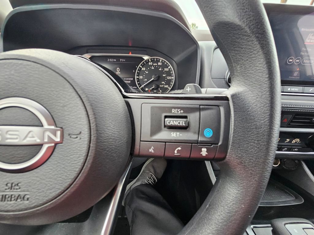 Used 2023 Nissan Rogue SV image 19