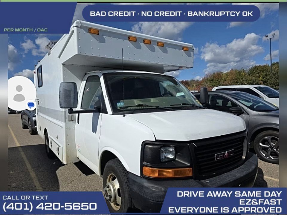Used 2009 GMC Savana 3500 RWD image 2