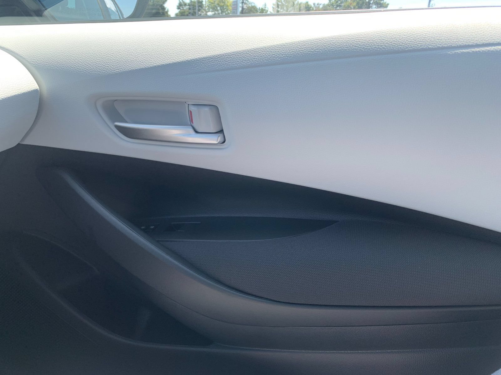 New 2026 Toyota Corolla SE FWD image 18